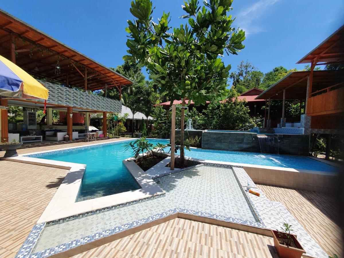 Bunaken Villa Queen'S Dive 美娜多 外观 照片