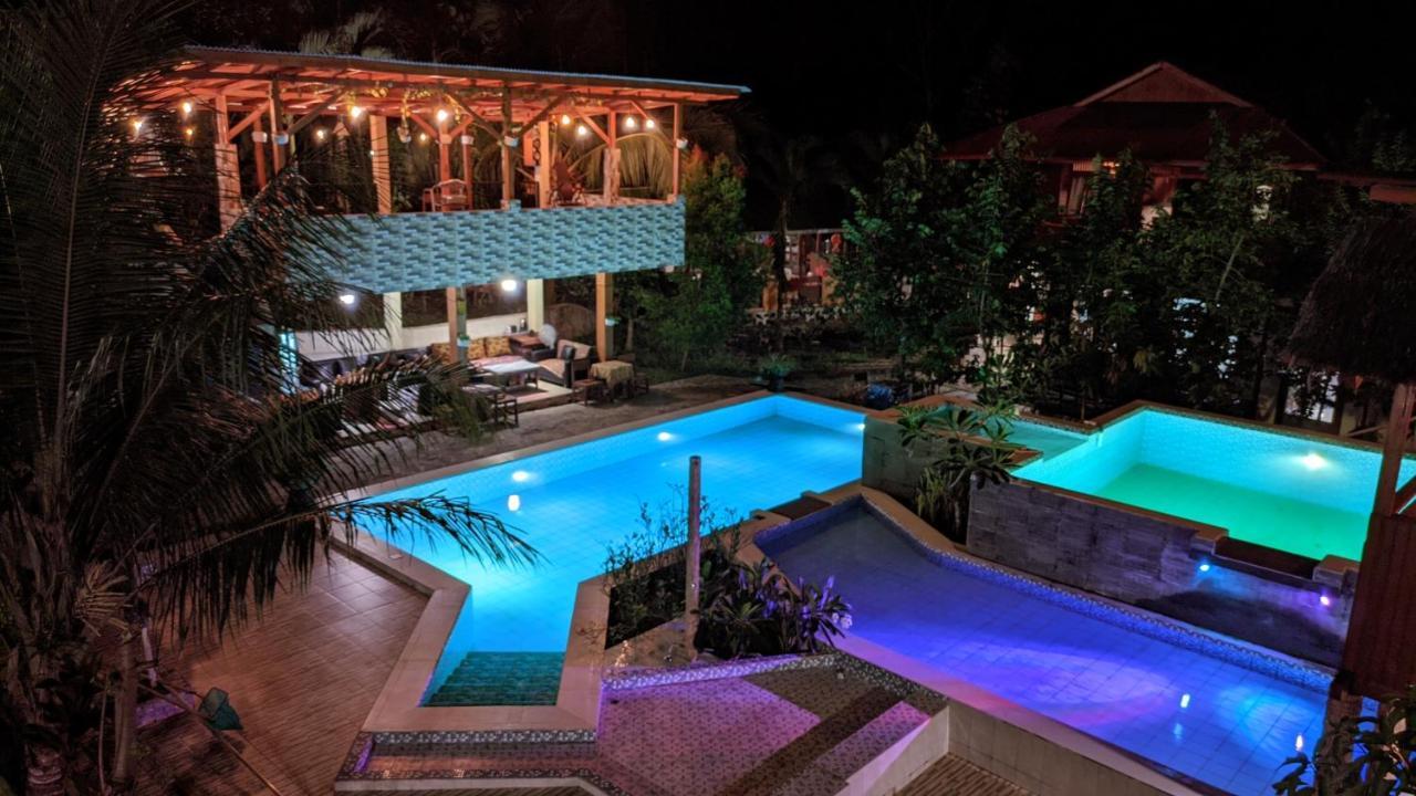 Bunaken Villa Queen'S Dive 美娜多 外观 照片