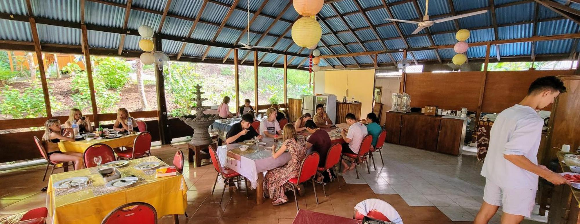 Bunaken Villa Queen'S Dive 美娜多 外观 照片