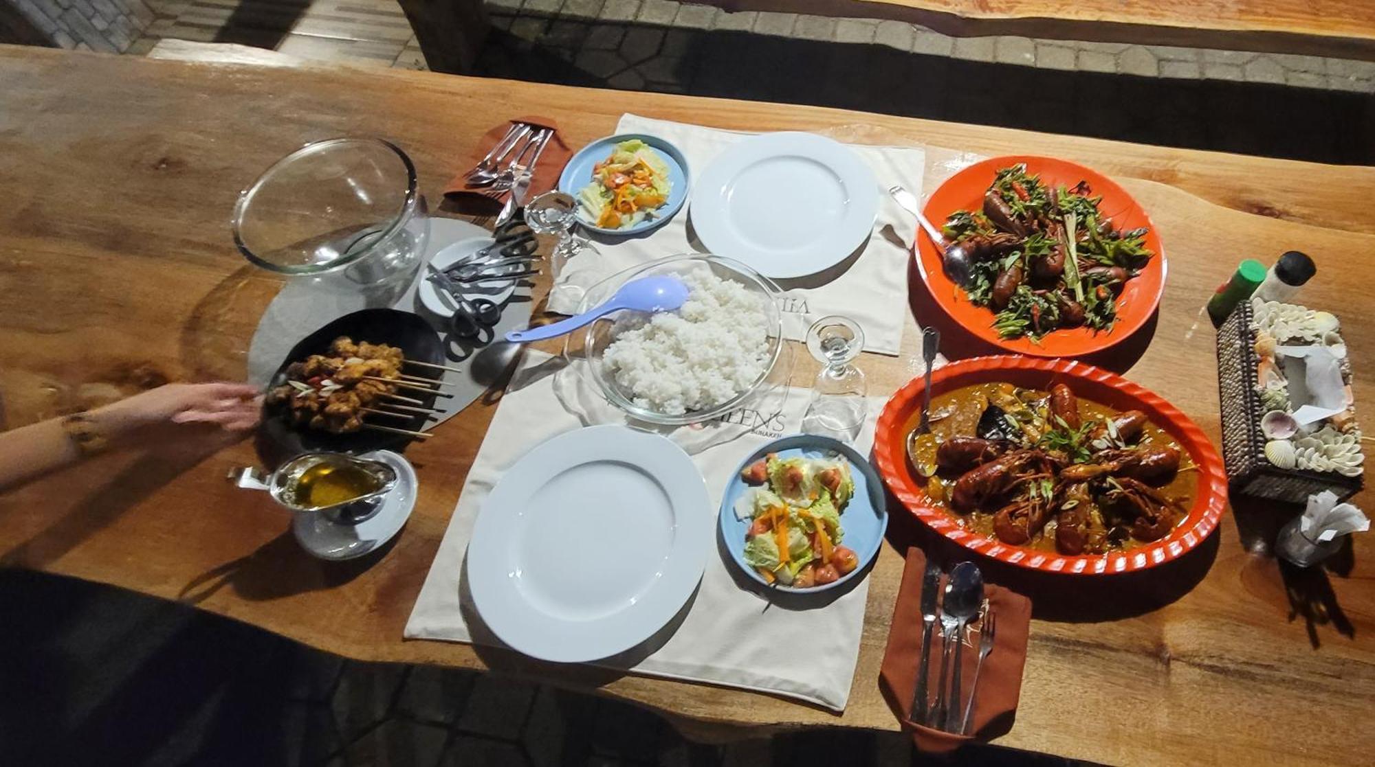 Bunaken Villa Queen'S Dive 美娜多 外观 照片